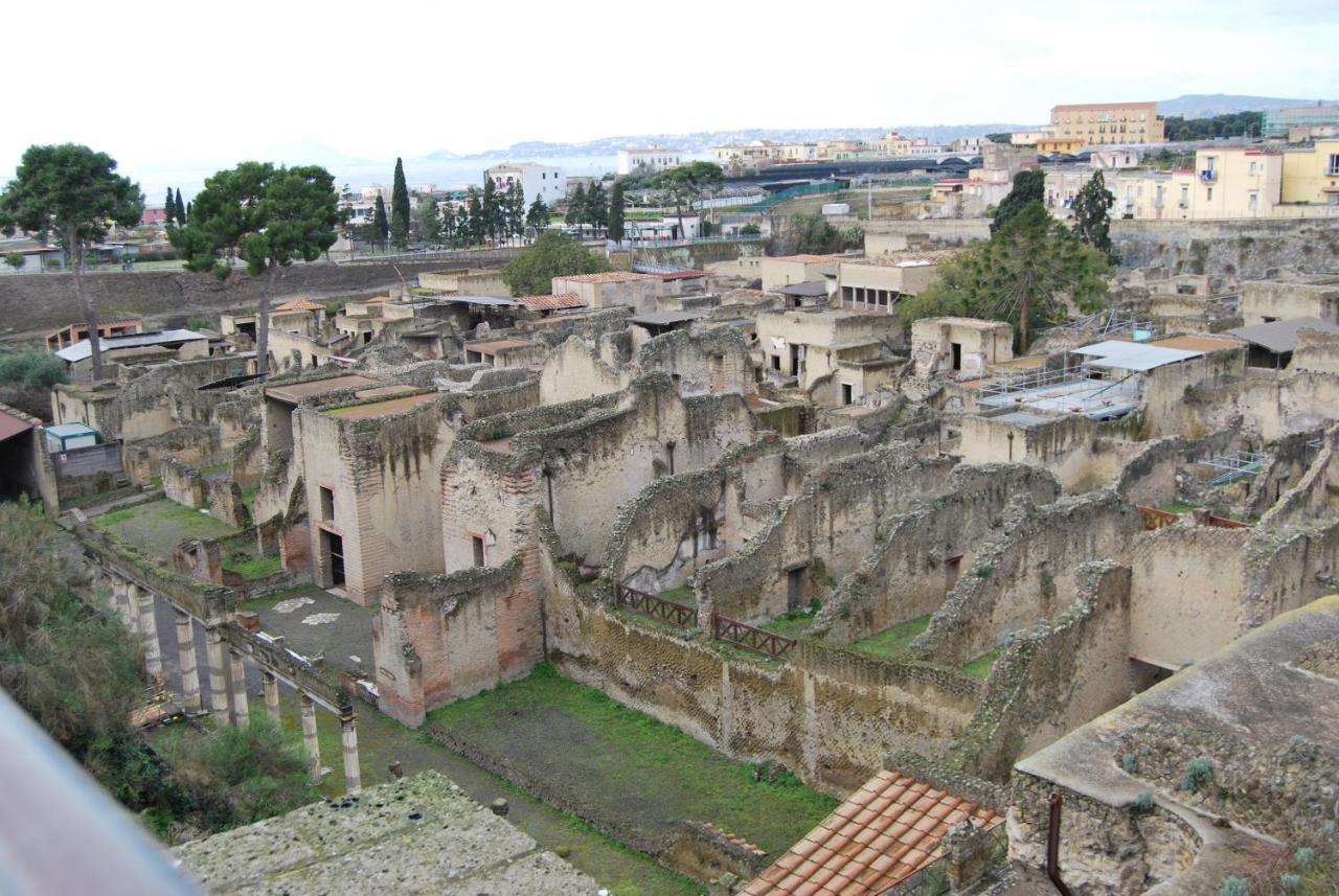 Bed and Breakfast Il Giardino Dei Glicini Ercolano Exterior foto